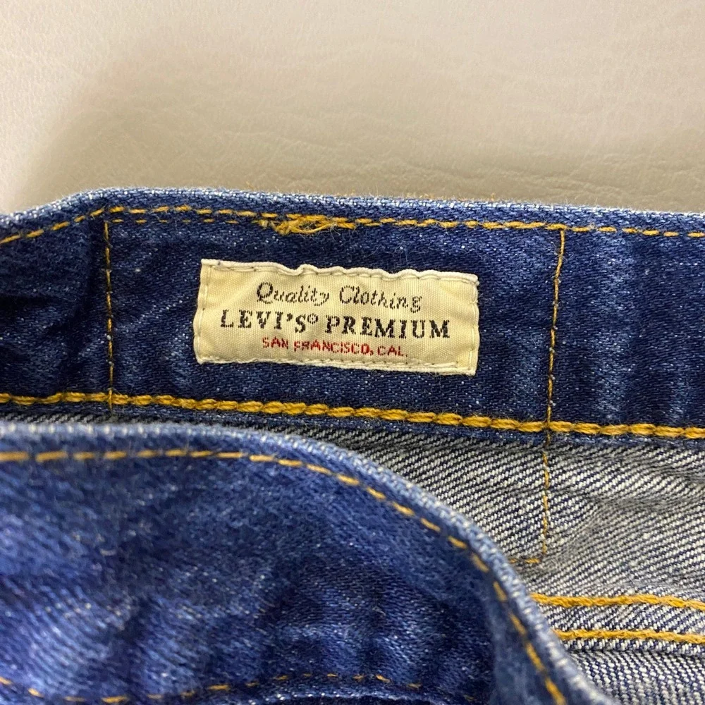 Levis Premium 501 93 Straight Jeans Men's 34x32 -Fit 34x30 Dark Blue Button Fly